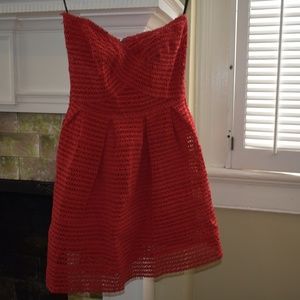 Textured red strapless minidress